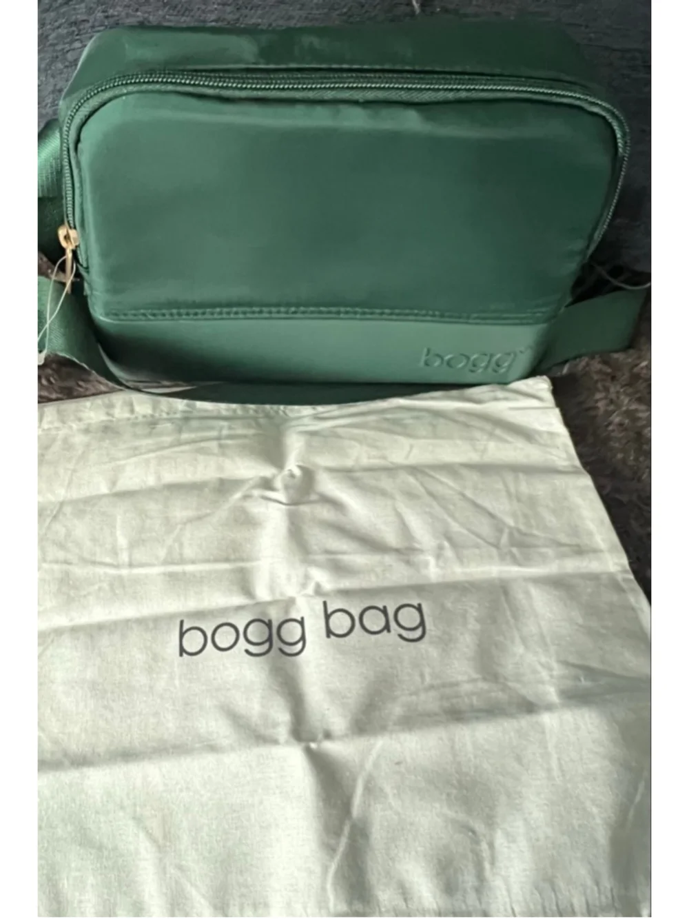 NWT Women's Bogg Bag Crossbody Belt Bag Green